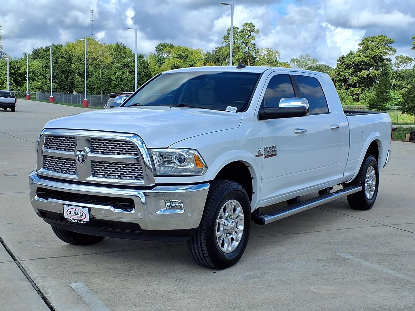 Used 2017 RAM 2500 Laramie AWD/4WD image 3