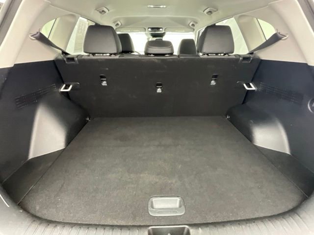 Used 2025 Kia Seltos S image 21