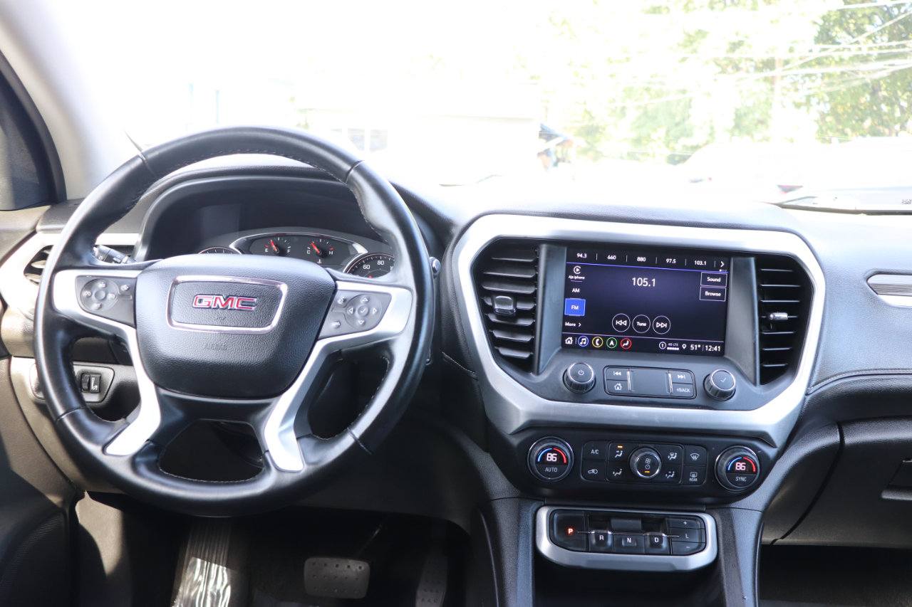 Used 2023 GMC Acadia SLT image 19
