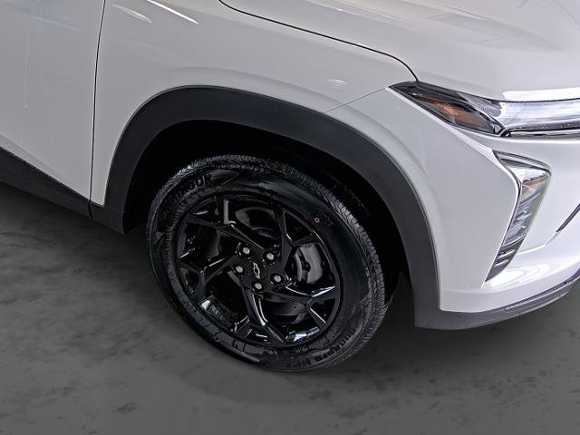 New 2026 Chevrolet Trax LT w/ Driver Confidence Package FWD image 16