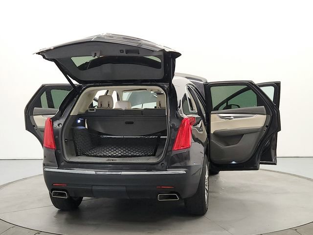 Used 2017 Cadillac XT5 Luxury w/ Driver Awareness Package AWD/4WD image 14