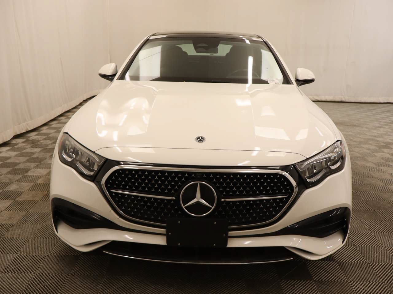 Used 2025 Mercedes-Benz E 350 4MATIC Sedan w/ Winter Package image 4
