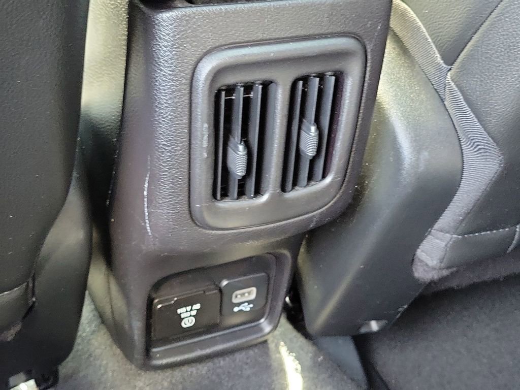 Used 2021 Jeep Compass Latitude w/ Sun and Sound Group AWD/4WD image 22