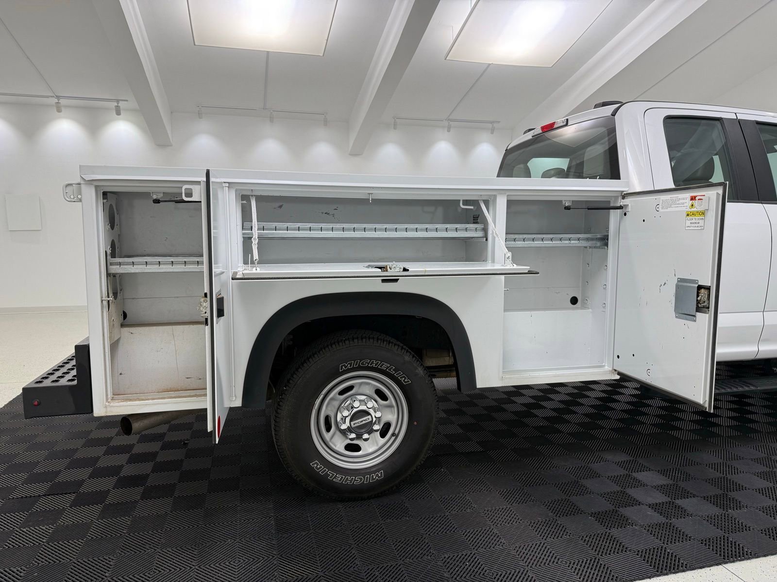 Used 2020 Ford F250 XL w/ Power Equipment Group image 24