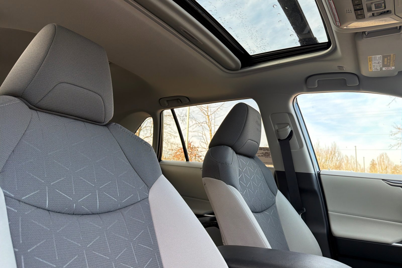 New 2025 Toyota RAV4 XLE w/ Convenience Package image 15