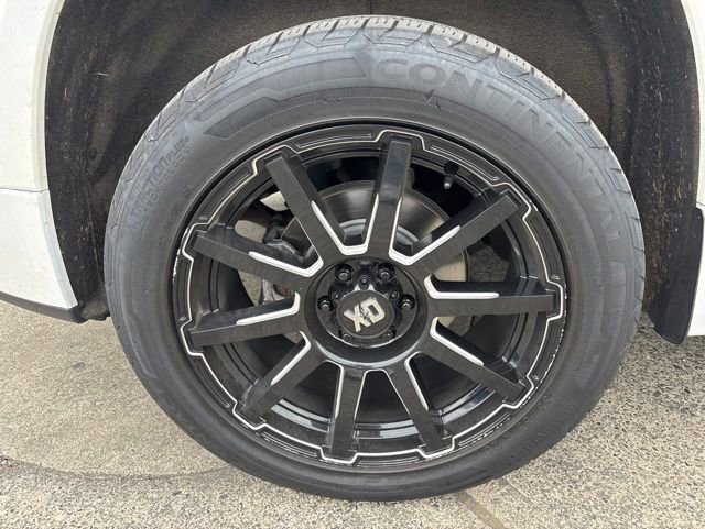 Used 2018 Chevrolet Traverse High Country w/ LPO, 'HIT The Road' Package AWD/4WD image 12