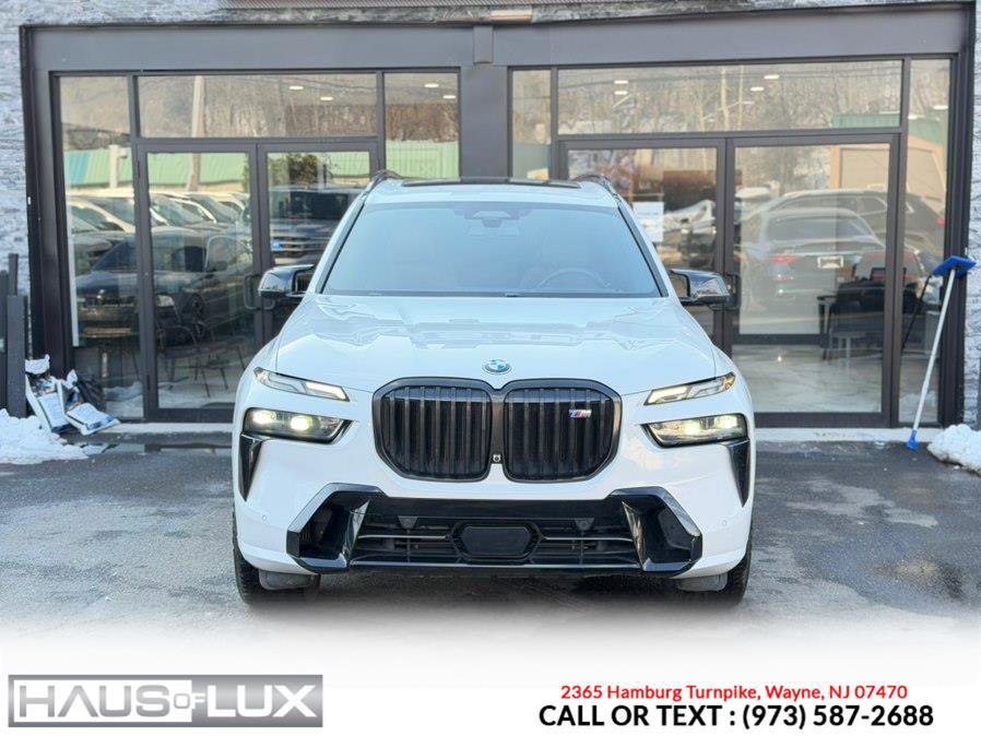 Used 2023 BMW X7 M60i image 7