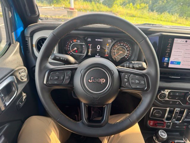 Used 2024 Jeep Wrangler Unlimited Sport AWD/4WD image 17