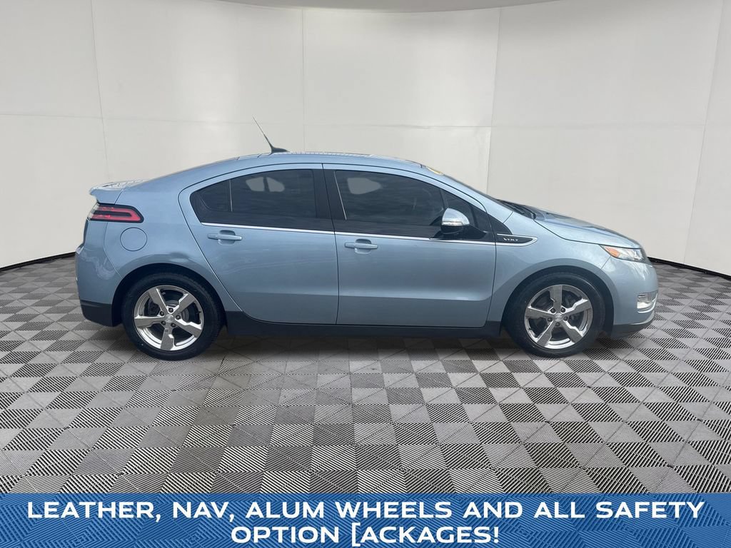Used 2013 Chevrolet Volt Premium w/ Premium Trim Package FWD image 6