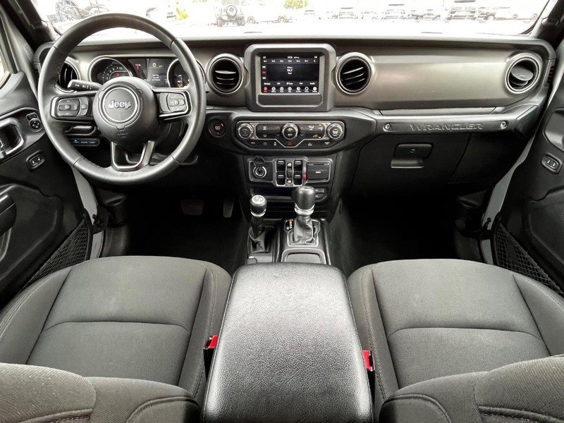 Used 2023 Jeep Wrangler Unlimited image 11