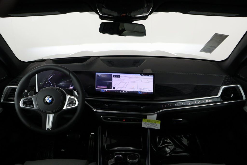 New 2026 BMW X5 xDrive40i w/ M Sport Package image 4
