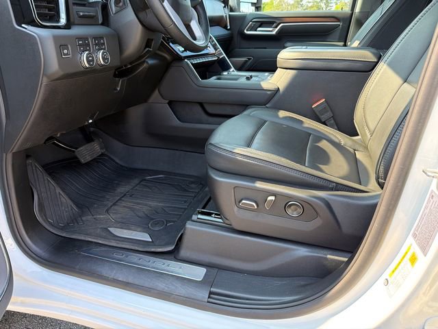 Used 2025 GMC Sierra 2500 Denali w/ Denali Reserve Package image 9