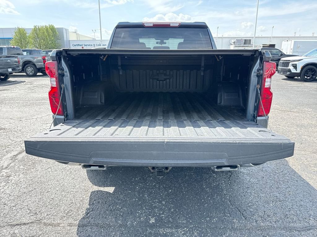 Used 2021 Chevrolet Silverado 1500 LT w/ Diesel Off-Road Package AWD/4WD image 24