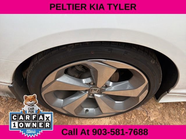 Used 2018 Honda Accord Touring image 14