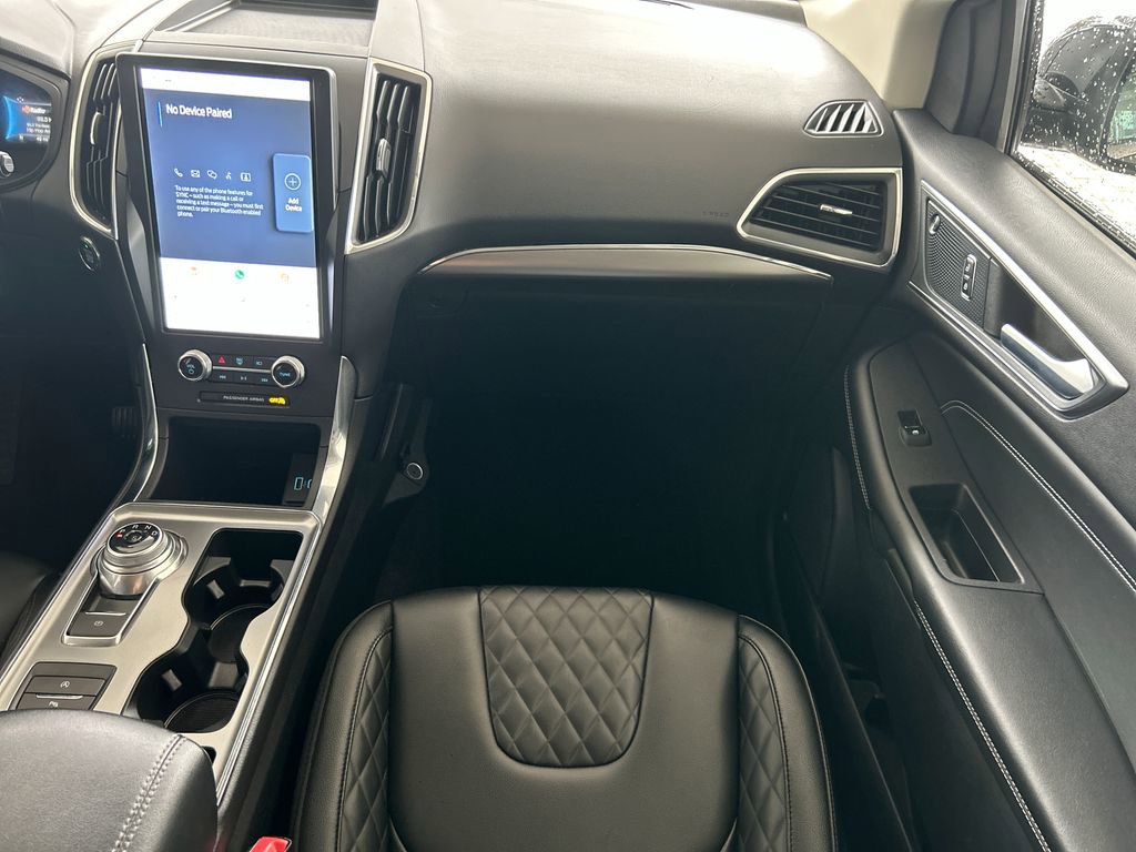 Used 2024 Ford Edge Titanium image 41