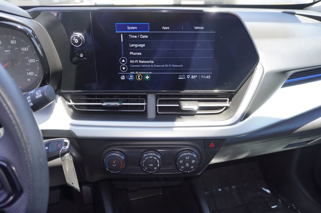 Used 2025 Chevrolet Trax LS FWD image 16