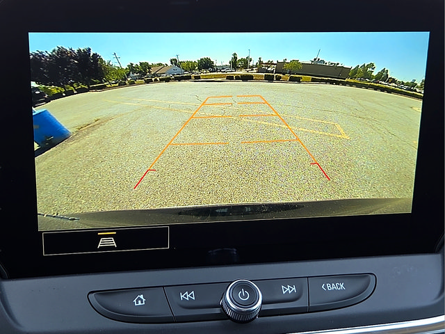 Used 2025 Chevrolet Blazer LT FWD image 18