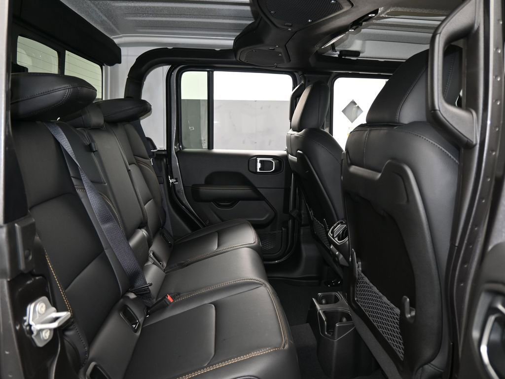 New 2026 Jeep Gladiator Sahara image 35