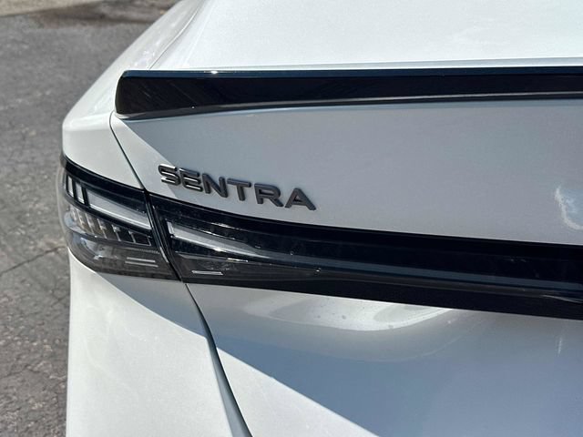 New 2027 Nissan Sentra SR w/ Floor Mat Package FWD image 13