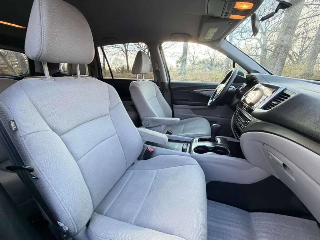 Used 2018 Honda Pilot EX image 10