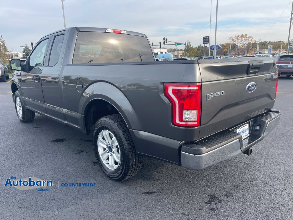 Used 2017 Ford F150 XLT RWD image 3
