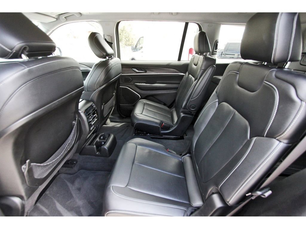 Used 2021 Jeep Grand Cherokee L Limited image 14