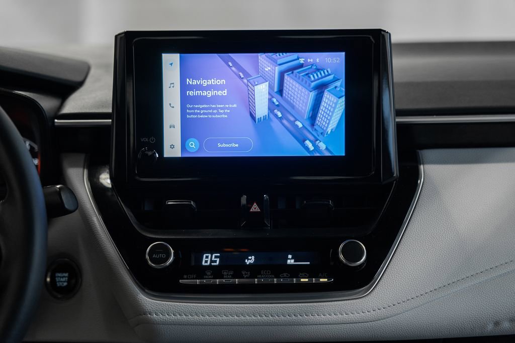 Used 2024 Toyota Corolla SE w/ SE Convenience Package image 17