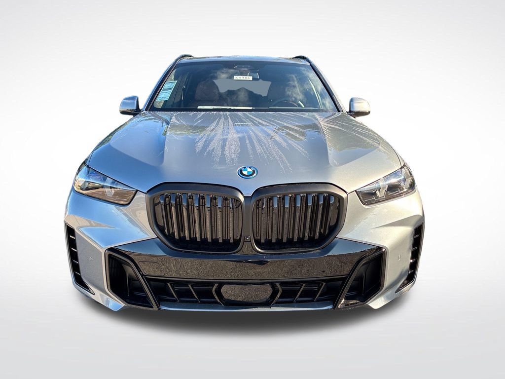 New 2026 BMW X5 xDrive50e w/ M Sport Package AWD/4WD image 8