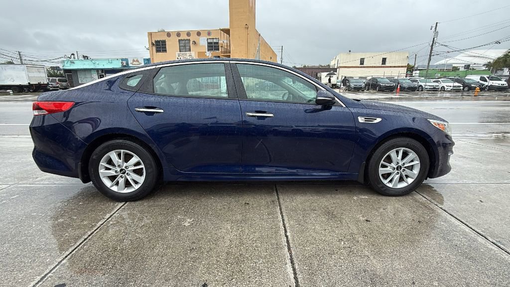 Used 2017 Kia Optima LX FWD image 15