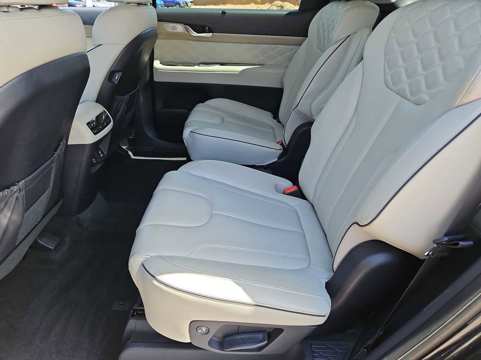 Used 2022 Hyundai Palisade Calligraphy AWD/4WD image 19