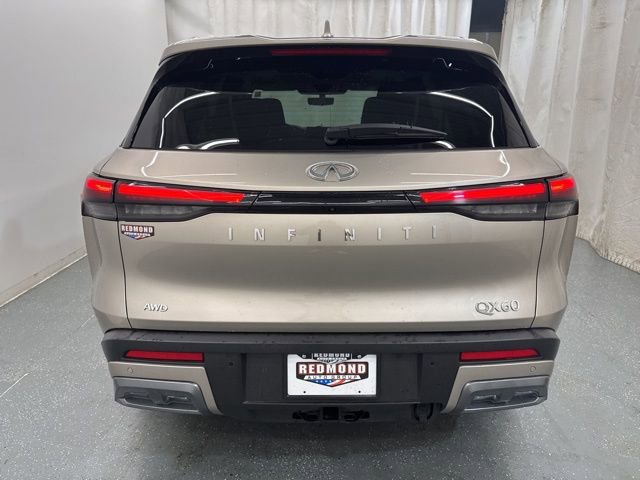 Used 2023 INFINITI QX60 Sensory AWD/4WD image 7