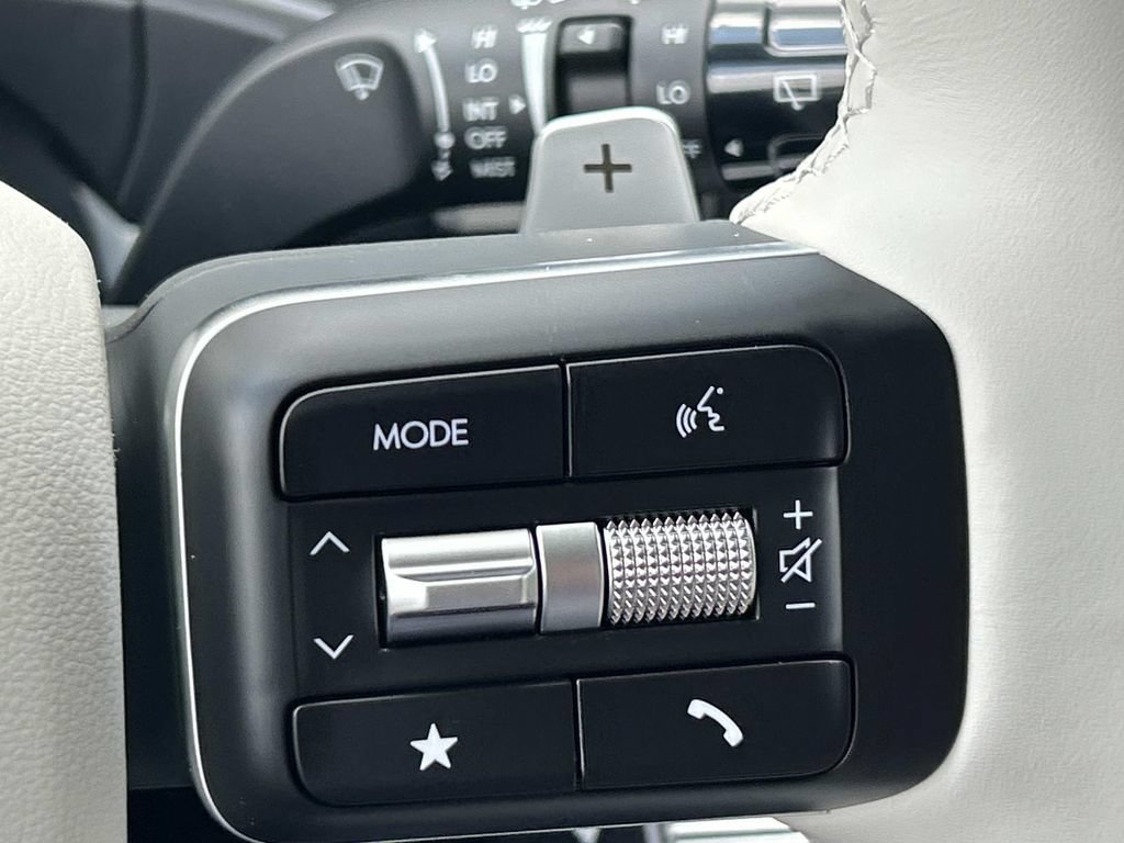 New 2026 Hyundai Santa Fe SEL FWD image 29