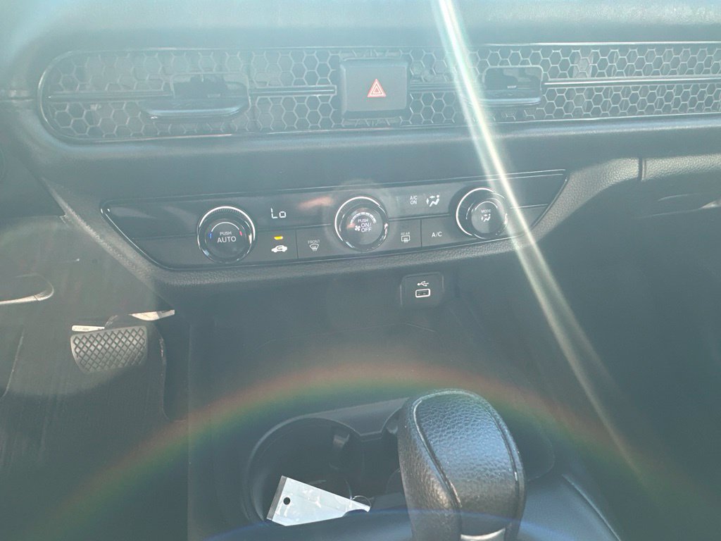 Used 2024 Honda HR-V LX image 17