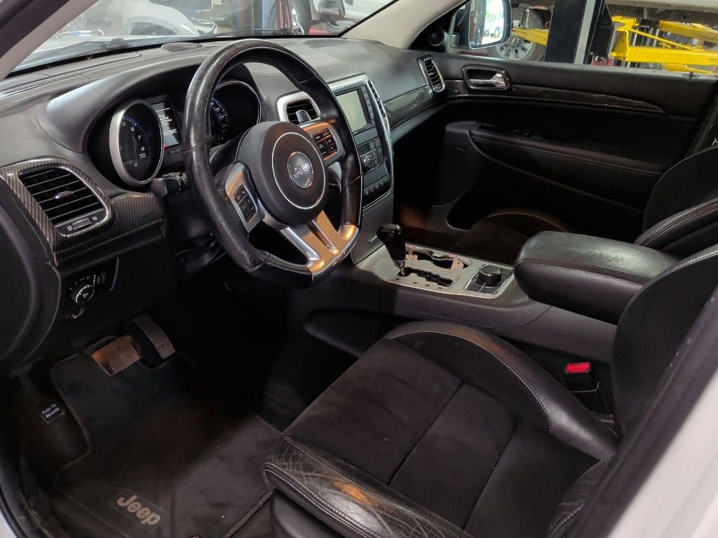 Used 2013 Jeep Grand Cherokee SRT8 image 12