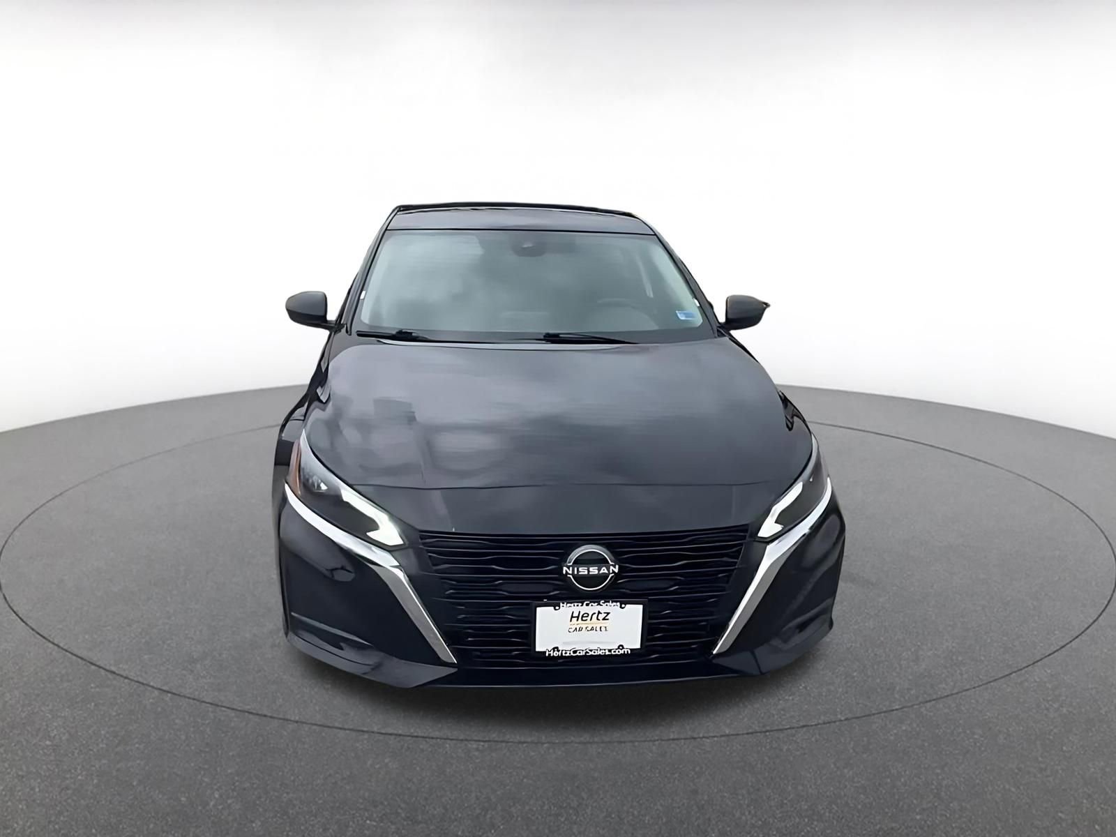 Used 2025 Nissan Altima 2.5 SV FWD image 4