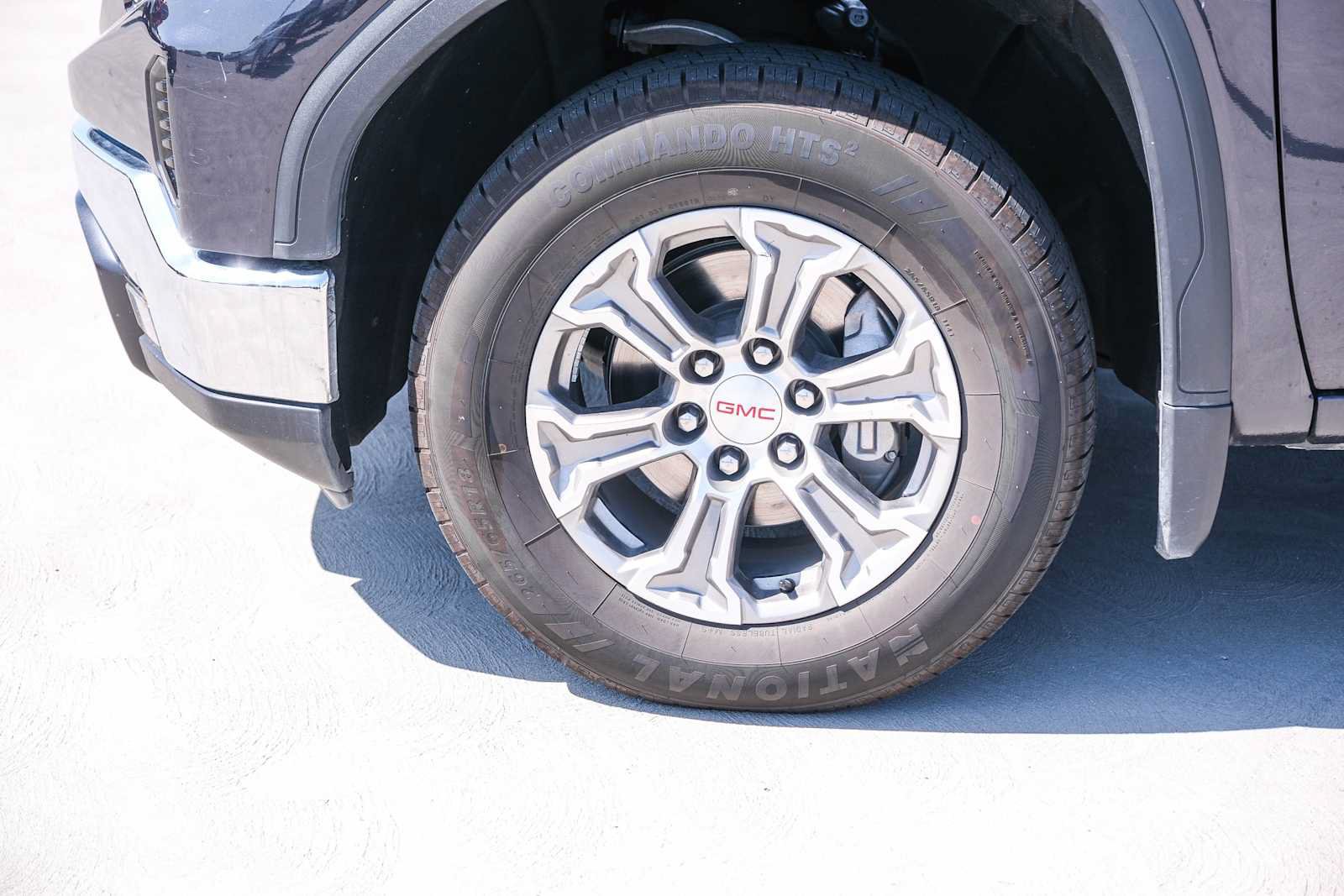 Used 2025 GMC Sierra 1500 SLT RWD image 10
