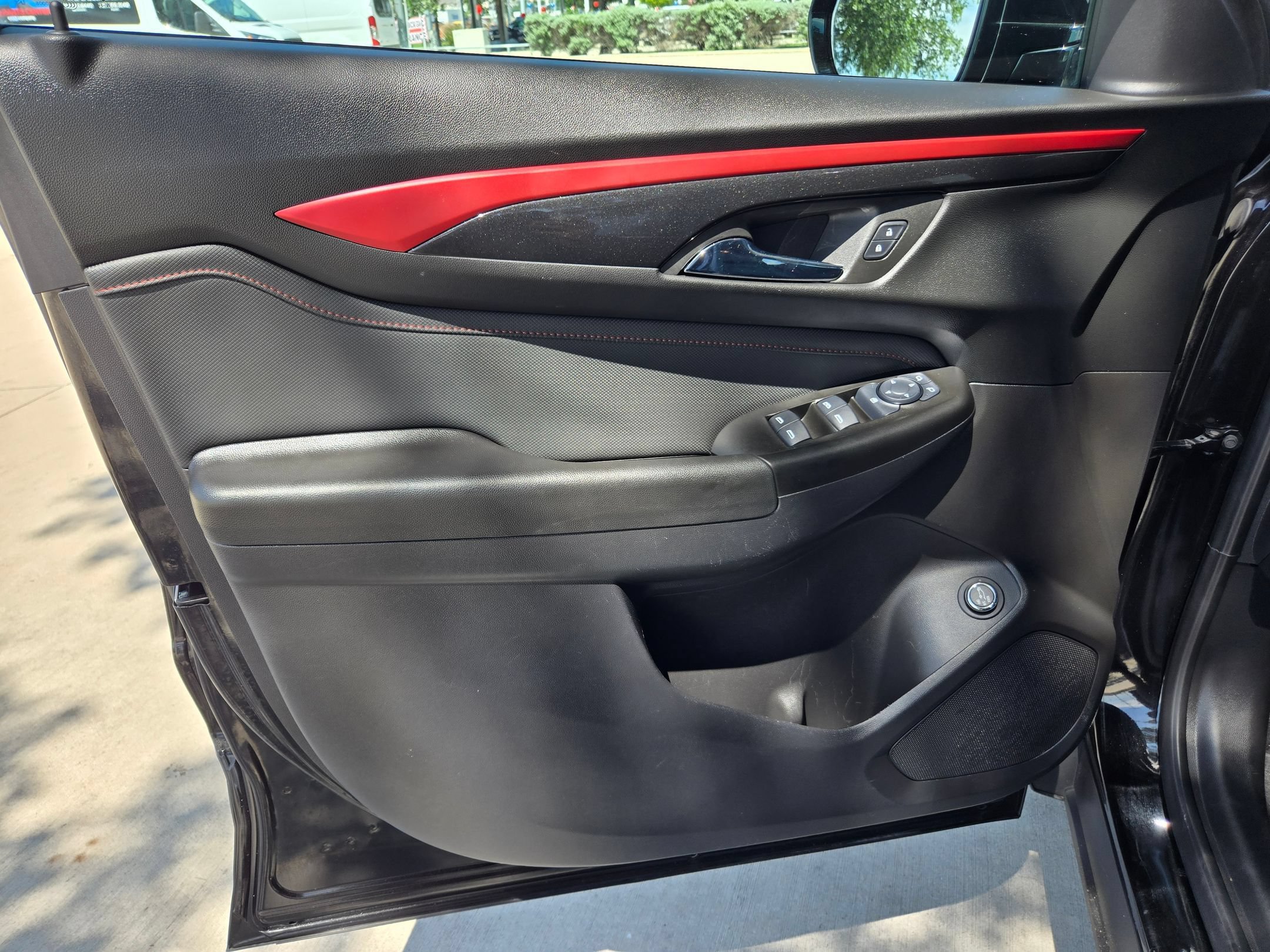 Certified 2025 Chevrolet TrailBlazer RS w/ Convenience Package FWD image 19