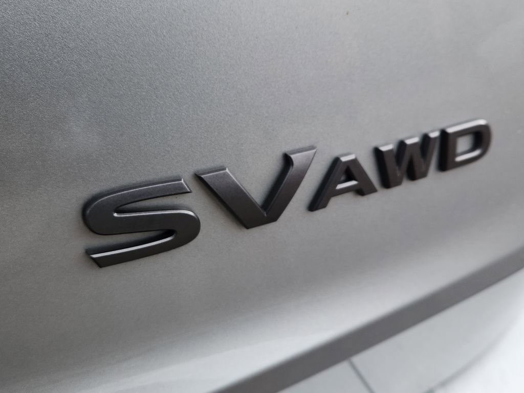 Used 2024 Nissan Rogue SV image 5