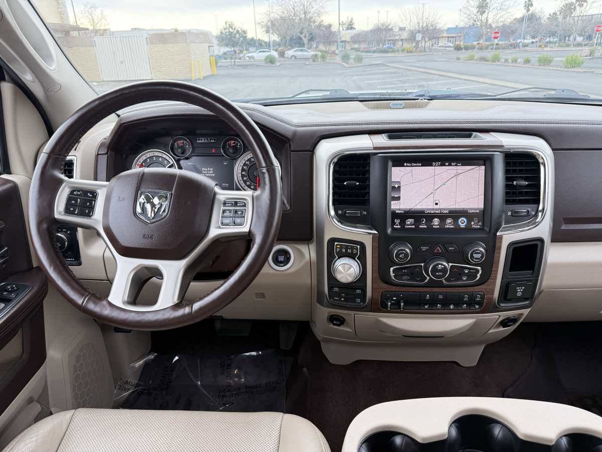 Used 2017 RAM 1500 Laramie w/ Convenience Group AWD/4WD image 18