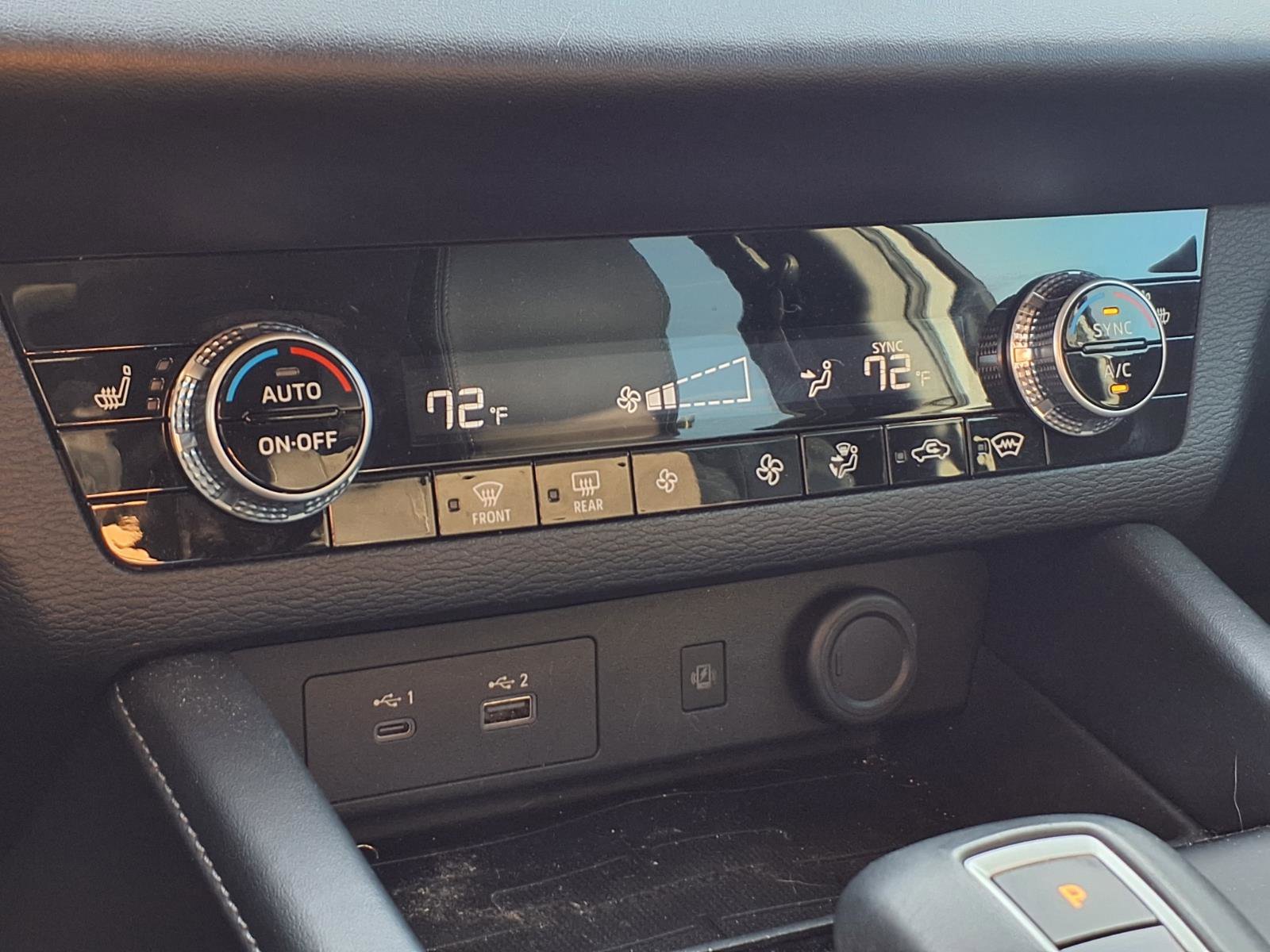 Used 2022 Mitsubishi Outlander SE image 8