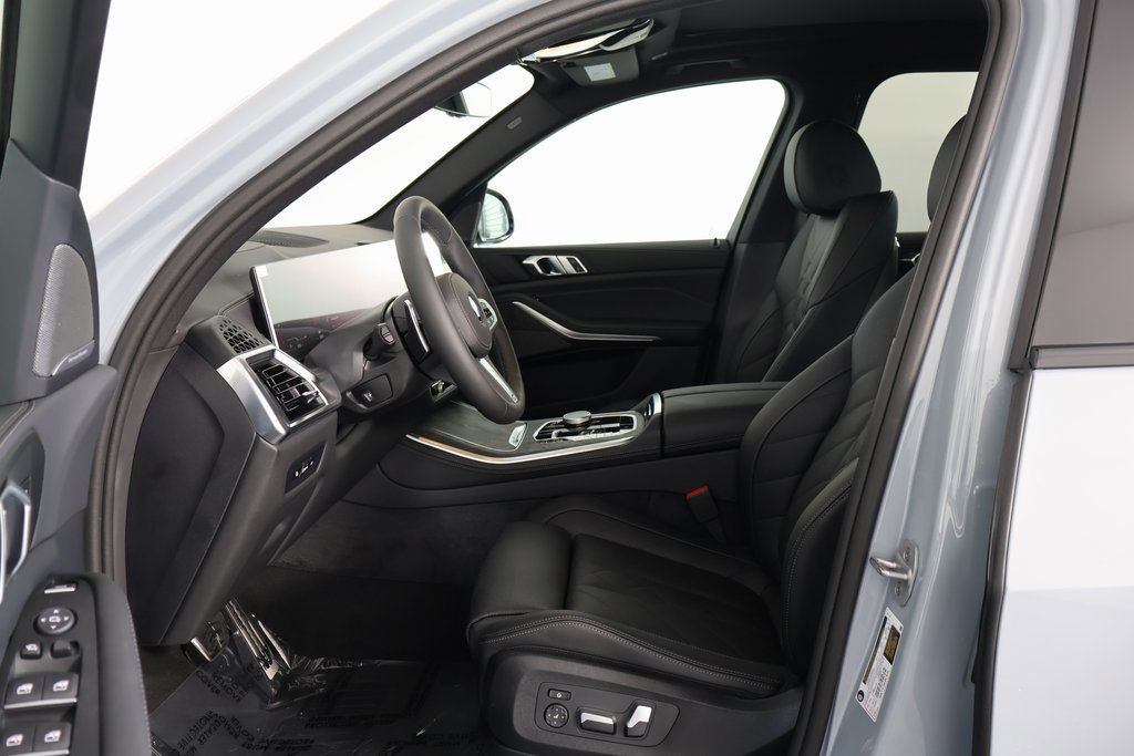 New 2026 BMW X5 sDrive40i w/ M Sport Package image 5