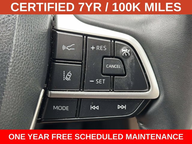 Used 2023 Toyota Highlander XLE AWD/4WD image 25
