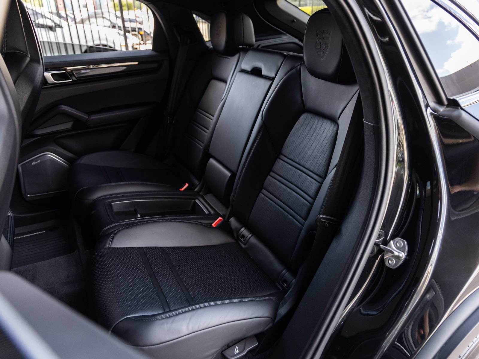 Certified 2023 Porsche Cayenne Turbo GT AWD/4WD image 43