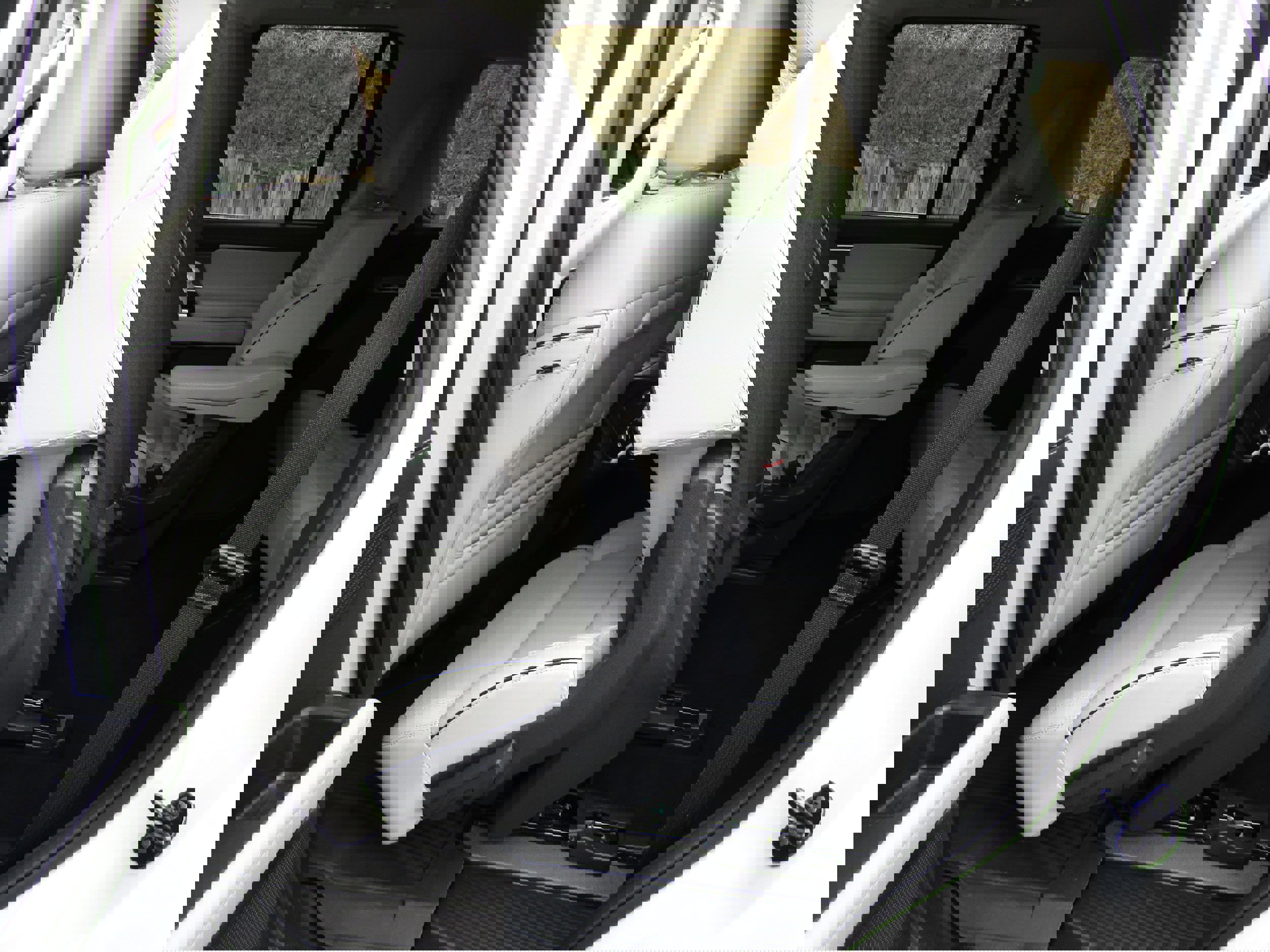 Used 2025 Ford Expedition Platinum w/ Platinum Ultimate Package image 38