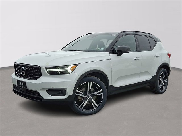 Used 2021 Volvo XC40 T5 R-Design w/ Climate Package