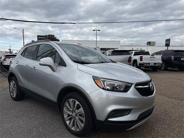 Used 2018 Buick Encore Preferred image 4