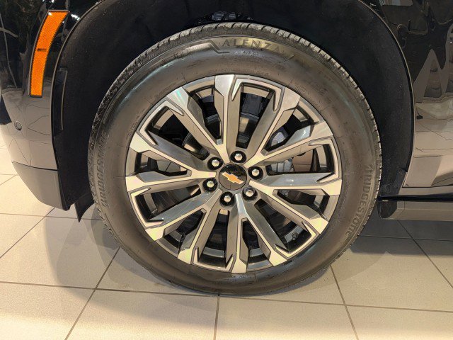 Used 2025 Chevrolet Tahoe High Country image 12