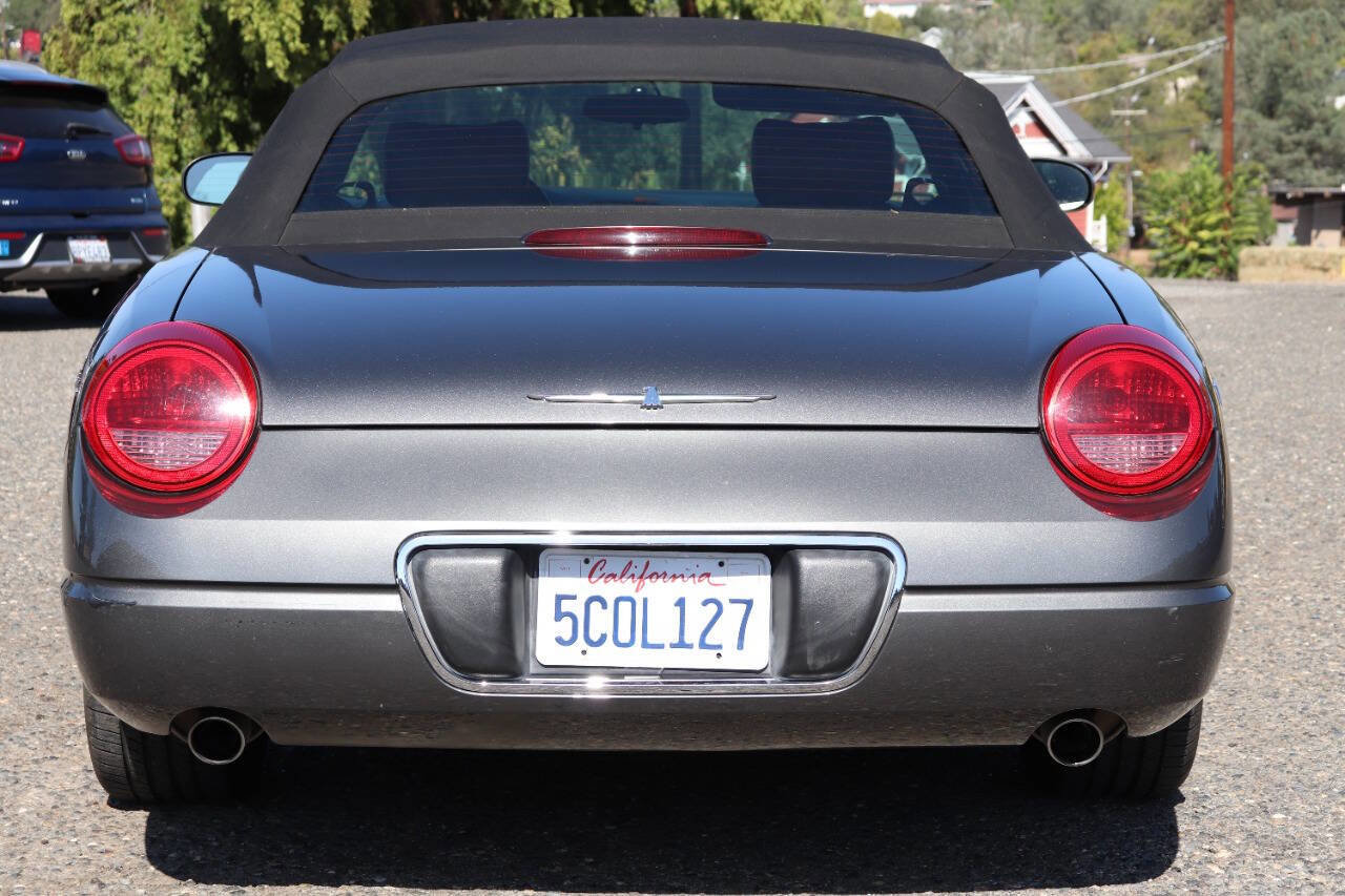 Used 2003 Ford Thunderbird image 38