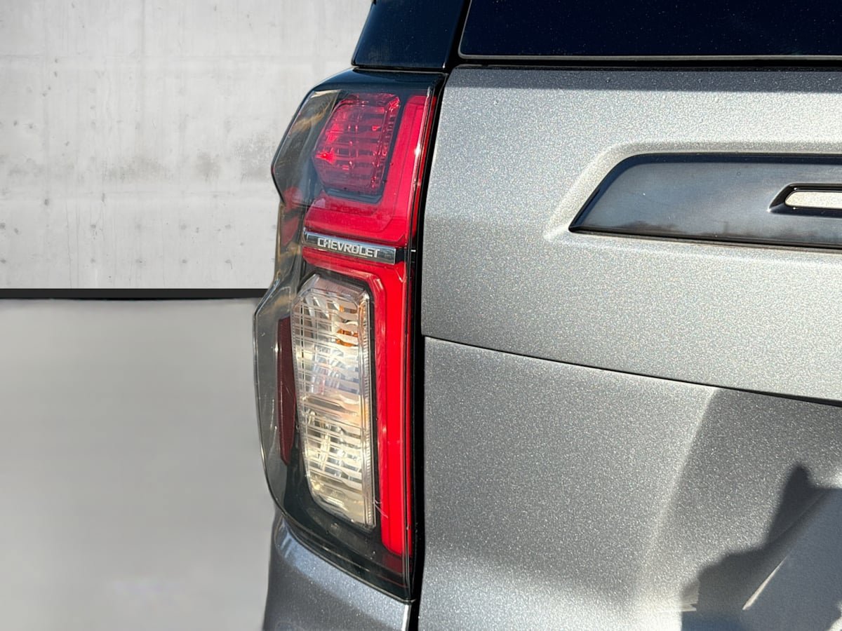 Used 2022 Chevrolet Tahoe RST w/ Luxury Package AWD/4WD image 37