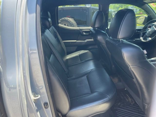 Used 2017 Toyota Tacoma TRD Pro AWD/4WD image 8